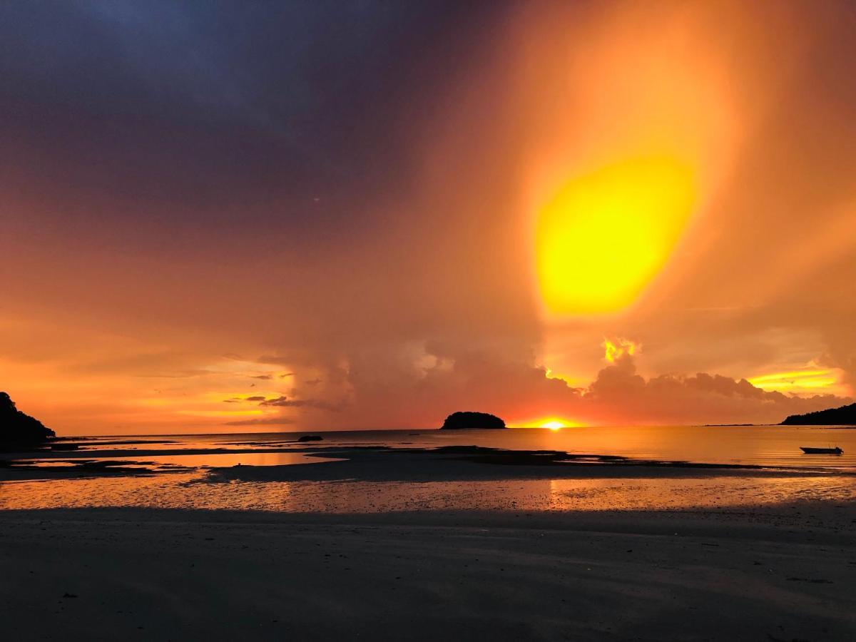 Dragon Pearl Beach Resort Kota Belud Dış mekan fotoğraf
